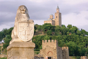 Medieval city of Veliko Tarnovo and its Tsarevets Castle